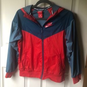 Boys NIKE Windbreaker